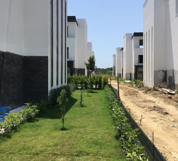 Image No.2-4 Bed Villa for sale