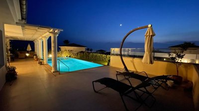 Sea & Nature View Property In Kusadasi For Sale - Private swimming pool
