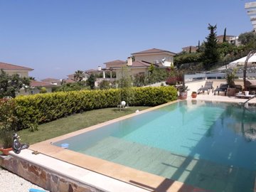 Sea & Nature View Property In Kusadasi For Sale - Private swimming pool
