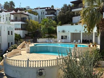 Beautiful Sea View Villa For Sale In Bodrum, Gumusluk - Social pool and sunbathing terrace