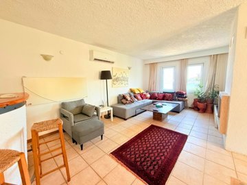 Beautiful Sea View Villa For Sale In Bodrum, Gumusluk - Lounge