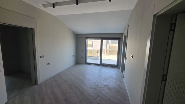 Image No.9-4 Bed Apartment for sale