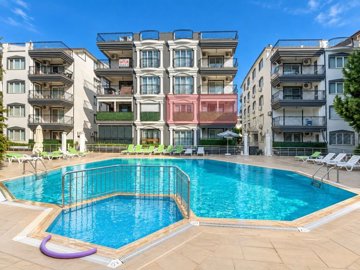 Gorgeous Apartment For Sale In Altinkum, Didim – Main view of the complex and apartment position