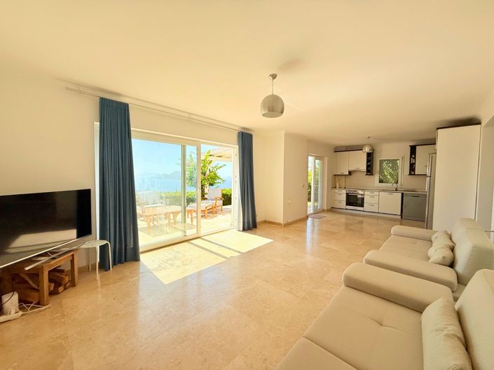 Image No.12-4 Bed Villa for sale