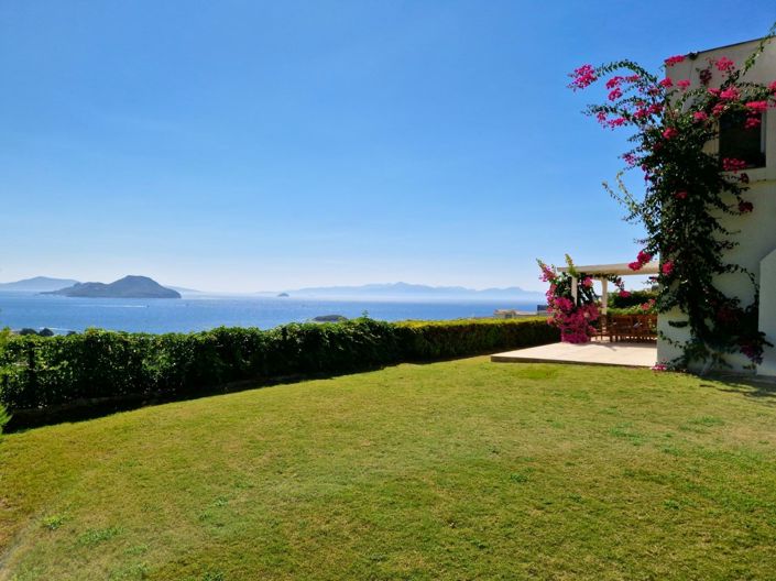 Image No.3-4 Bed Villa for sale