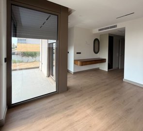 Spotless Antalya Investment Property For Sale - Generously sized bedroom