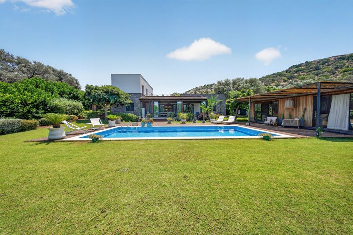 Image No.26-5 Bed Villa for sale