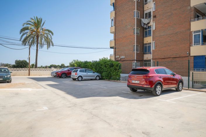 Image No.33-2 Bed Apartment for sale