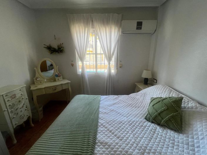 Image No.15-2 Bed Apartment for sale