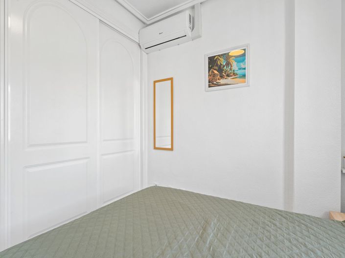 Image No.16-3 Bed Quad for sale