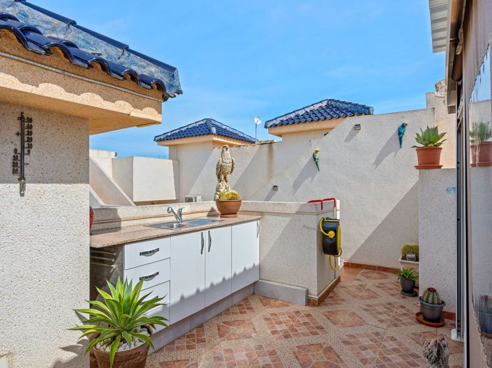 Image No.25-3 Bed Quad for sale