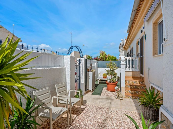 Image No.38-3 Bed Quad for sale