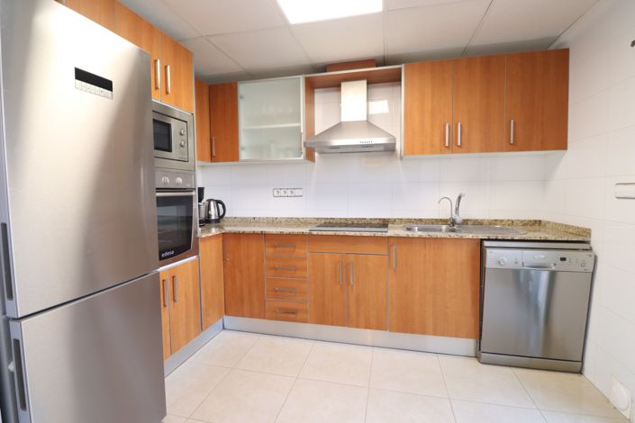 Image No.10-2 Bed Townhouse for sale