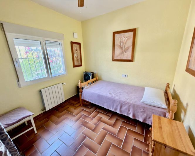 Image No.11-Appartement de 2 chambres à vendre