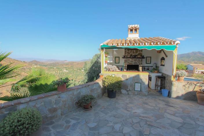 Image No.16-3 Bed Villa / Detached for sale