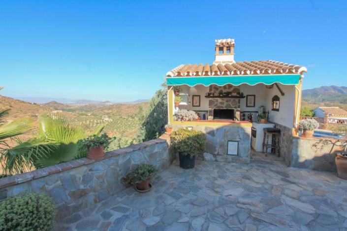 Image No.18-3 Bed Villa / Detached for sale