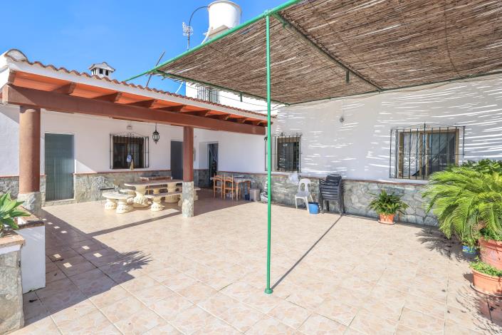 Image No.11-3 Bed Semi-Detached for sale