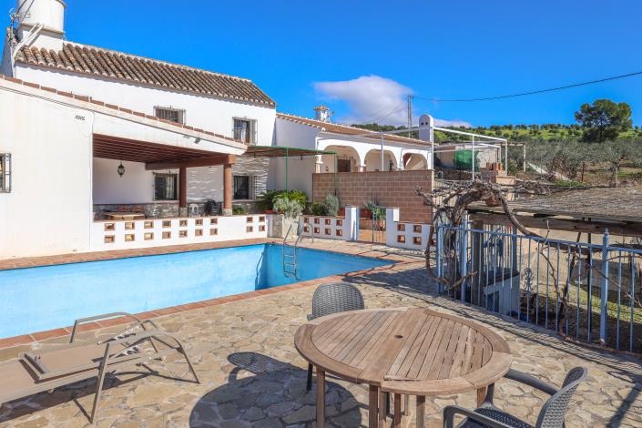 Image No.29-3 Bed Semi-Detached for sale