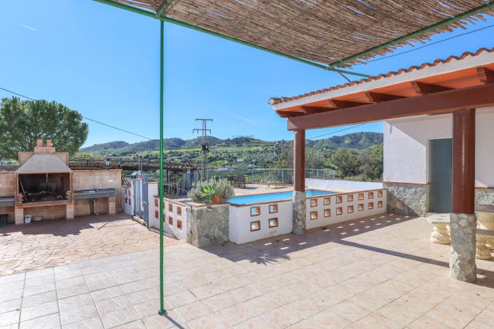 Image No.41-3 Bed Semi-Detached for sale