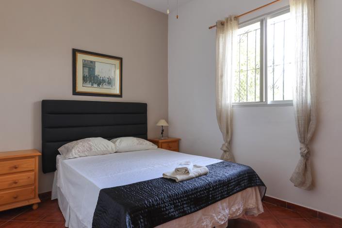 Image No.28-5 Bed Villa / Detached for sale