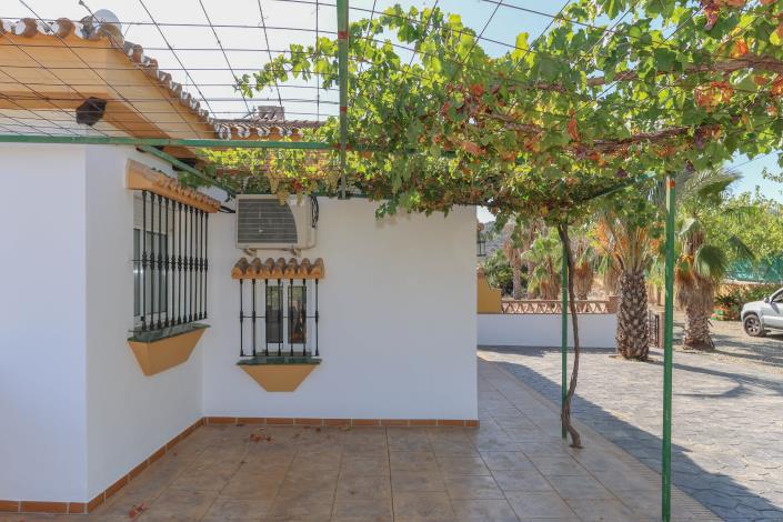 Image No.34-4 Bed Villa / Detached for sale