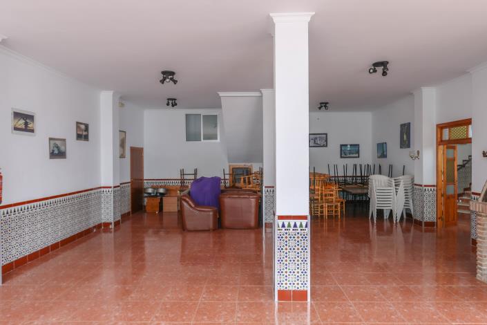Image No.7-Commercial de 26 chambres à vendre à Tolox