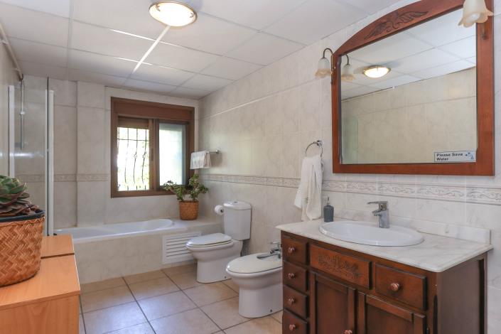 Image No.25-Villa / Détaché de 4 chambres à vendre à Alozaina