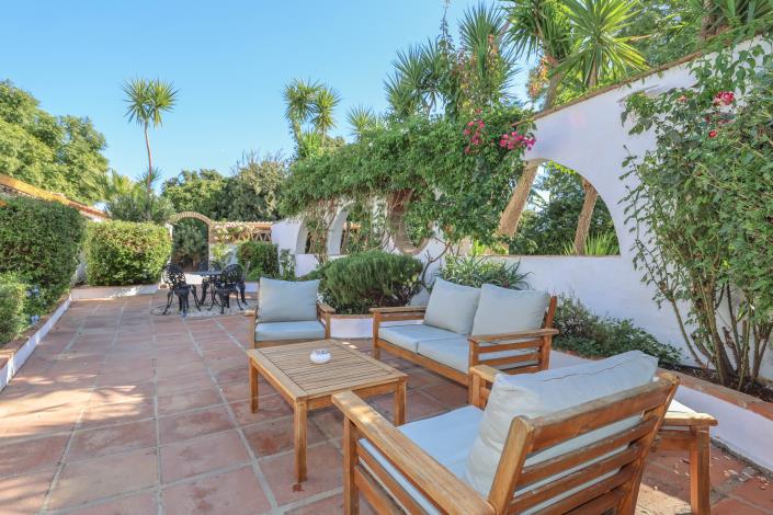 Image No.47-5 Bed Villa / Detached for sale