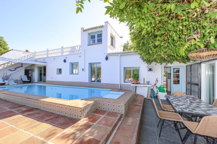 Image No.50-5 Bed Villa / Detached for sale