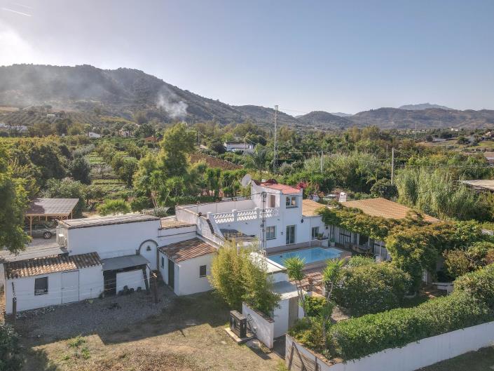 Image No.51-5 Bed Villa / Detached for sale