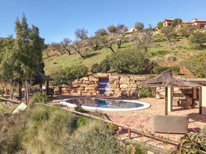 Image No.3-4 Bed Villa / Detached for sale