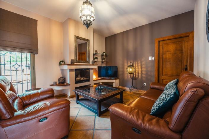 Image No.8-4 Bed Villa / Detached for sale
