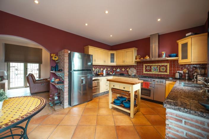 Image No.10-4 Bed Villa / Detached for sale