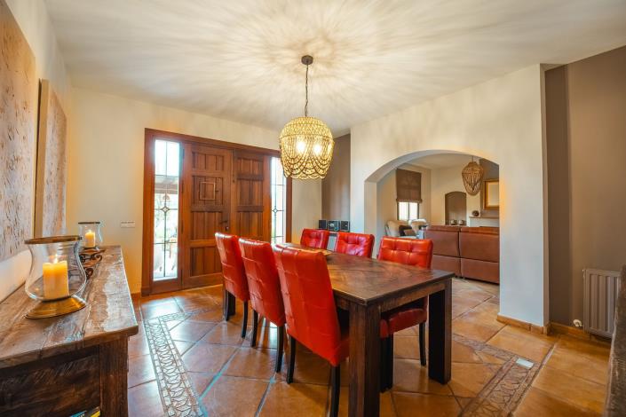 Image No.11-4 Bed Villa / Detached for sale