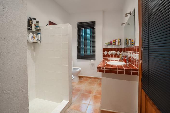 Image No.21-4 Bed Villa / Detached for sale