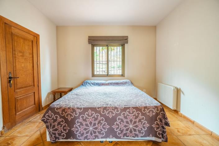 Image No.23-4 Bed Villa / Detached for sale