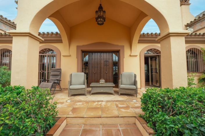 Image No.24-4 Bed Villa / Detached for sale