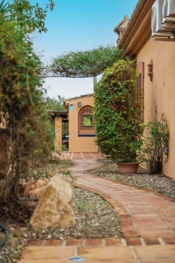 Image No.35-4 Bed Villa / Detached for sale
