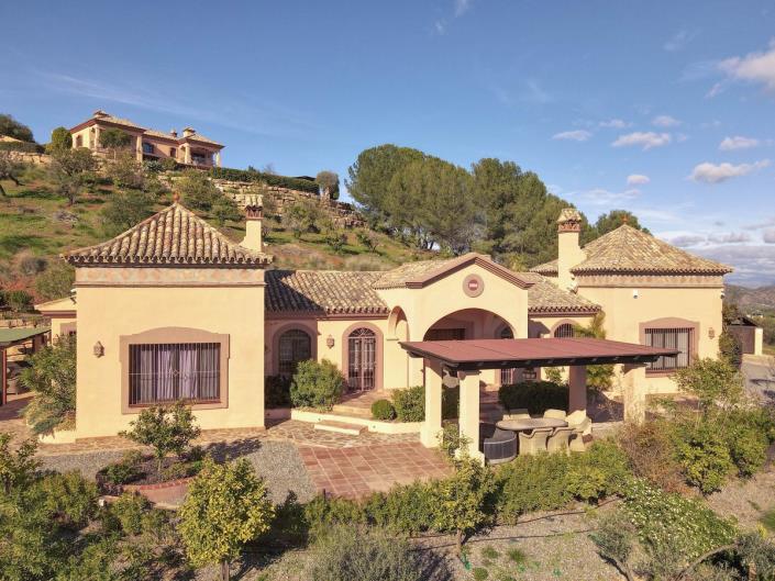 Image No.44-4 Bed Villa / Detached for sale