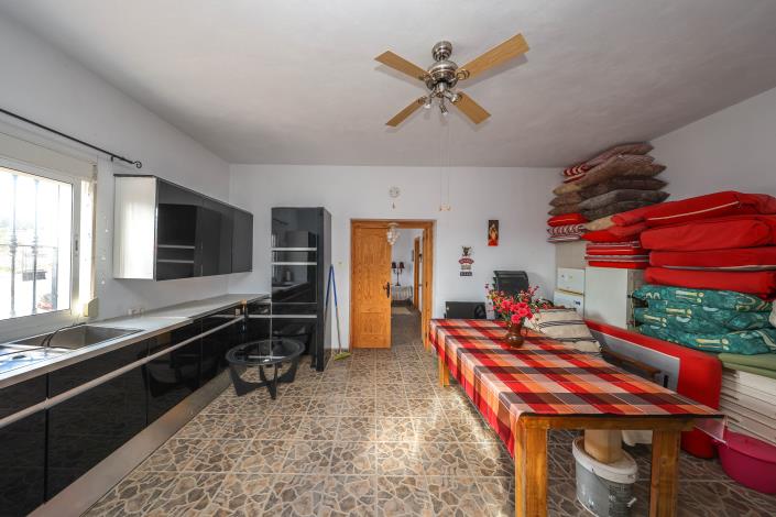 Image No.10-2 Bed Villa / Detached for sale