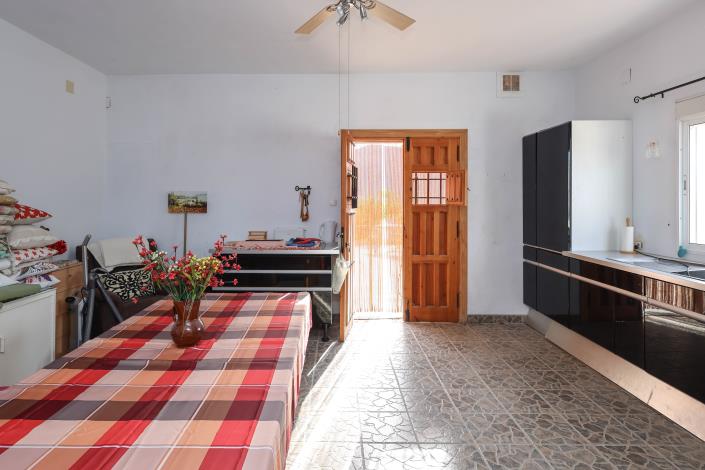 Image No.13-2 Bed Villa / Detached for sale