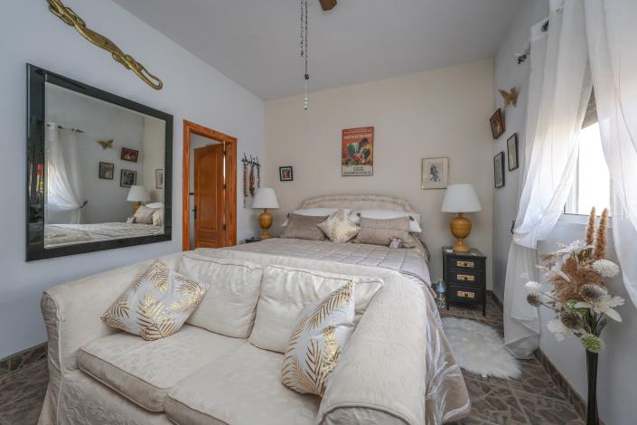 Image No.18-2 Bed Villa / Detached for sale