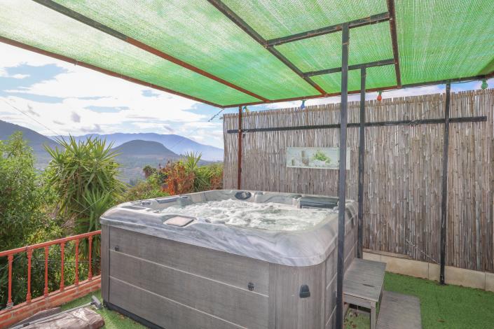 Image No.48-2 Bed Villa / Detached for sale