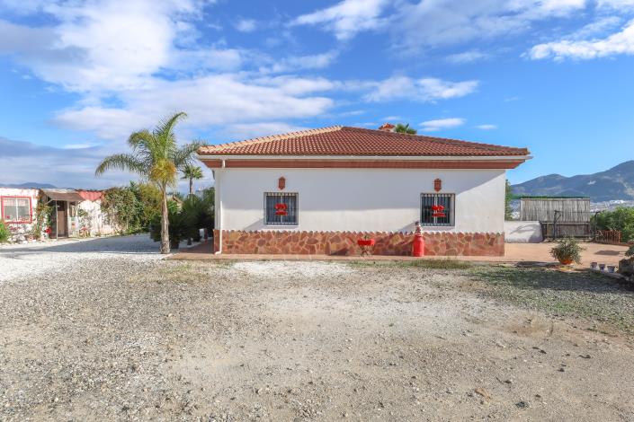Image No.56-2 Bed Villa / Detached for sale