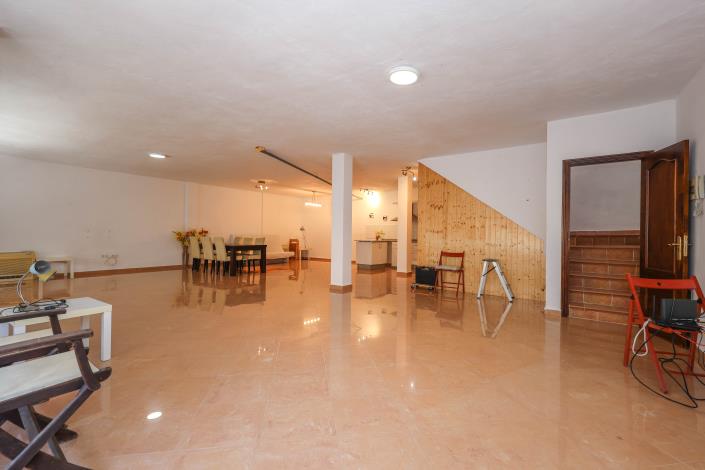 Image No.9-1 Bed Townhouse for sale