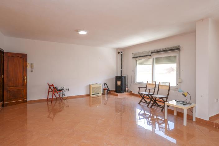 Image No.11-1 Bed Townhouse for sale