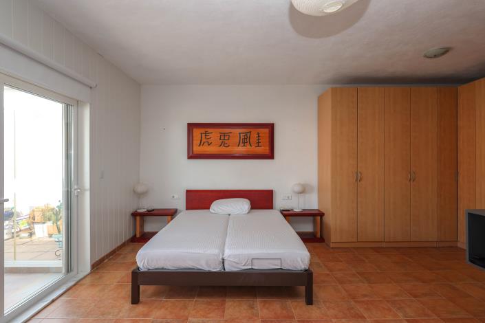 Image No.21-1 Bed Townhouse for sale