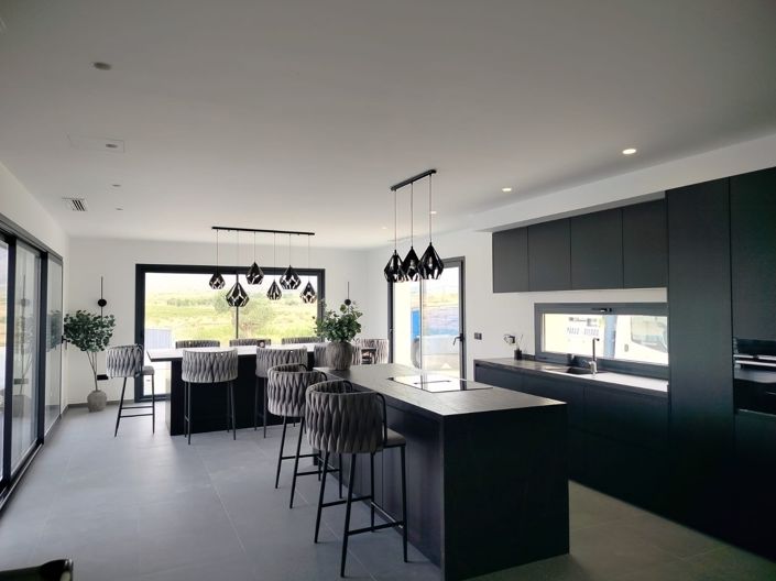 Image No.3-5 Bed Villa for sale