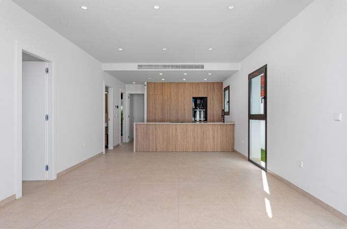 Image No.12-3 Bed Villa for sale