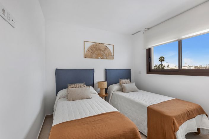 Image No.31-2 Bed Apartment for sale
